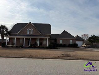 424 Sawtooth Court, Kathleen, GA 31047