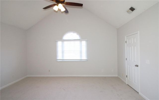 621 Radford Circle, Woodstock, GA 30188