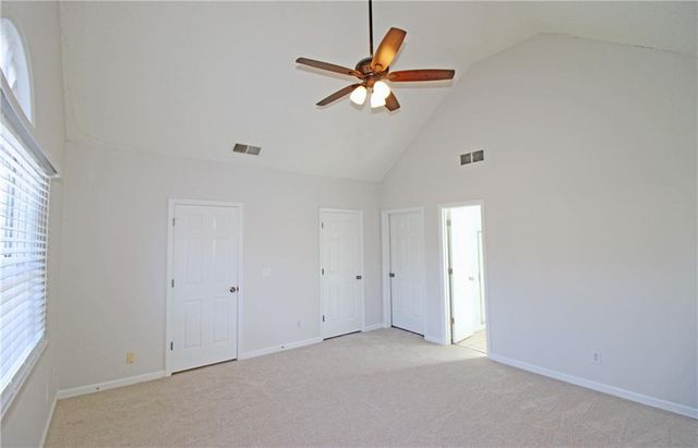 621 Radford Circle, Woodstock, GA 30188