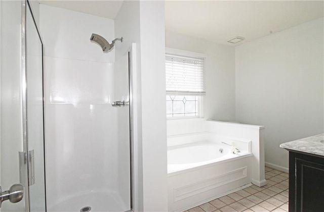 621 Radford Circle, Woodstock, GA 30188