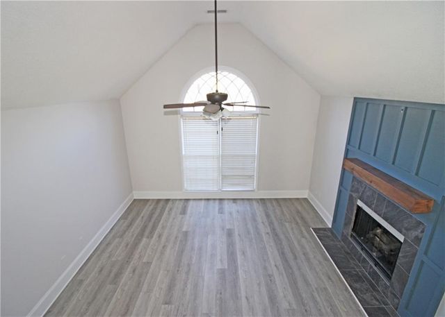 621 Radford Circle, Woodstock, GA 30188