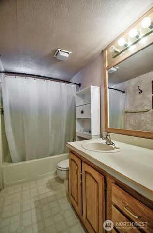 15922 Agate Street SE, Yelm, WA 98597