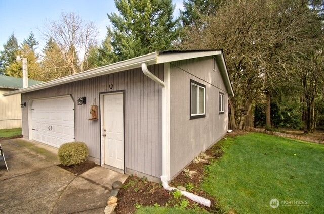 15922 Agate Street SE, Yelm, WA 98597