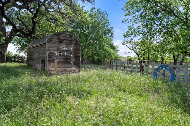 345 County Road 2545, Meridian, TX 76665
