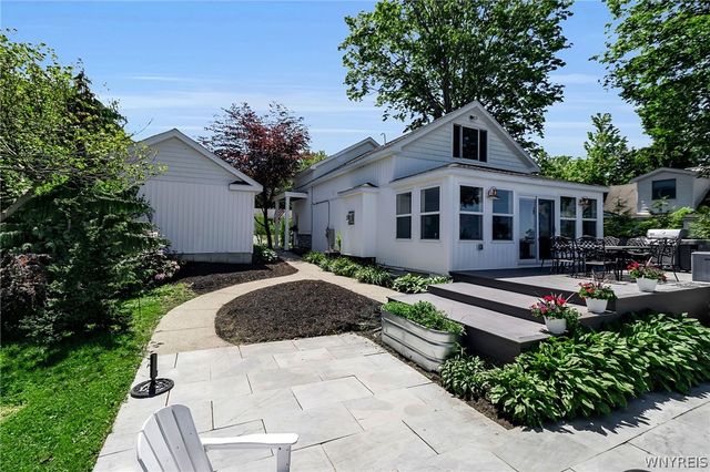 6504 Hamilton Drive, Evans, NY 14047