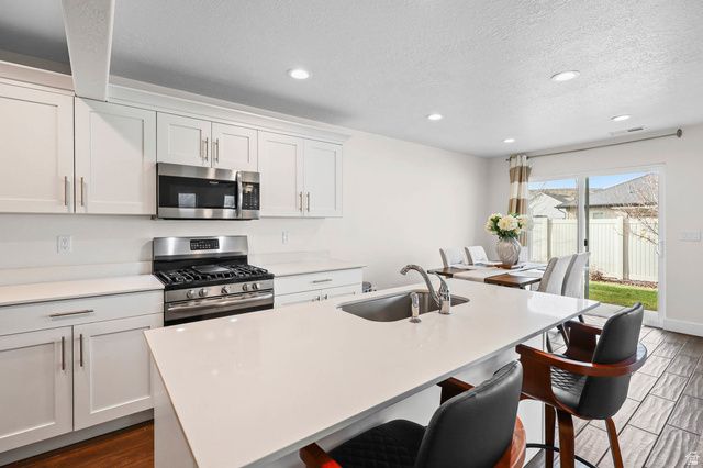 6539 S LIBERTY WAY, South Weber, UT 84405