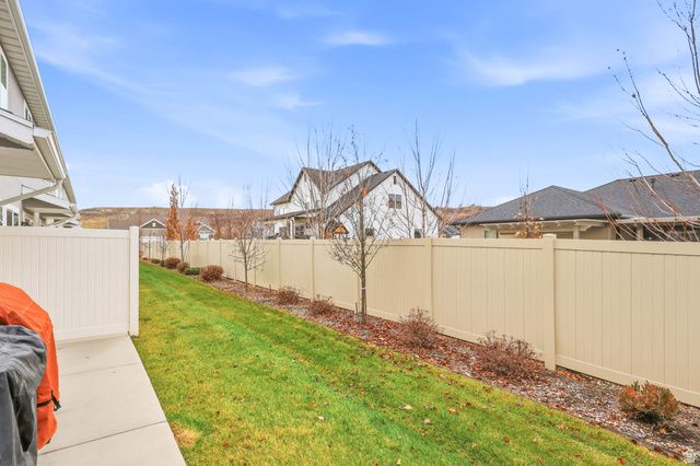 6539 S LIBERTY WAY, South Weber, UT 84405