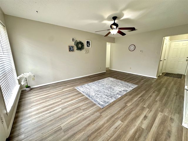 110 Glen Rose Avenue, Cleburne, TX 76033