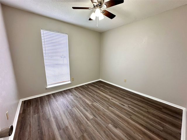 110 Glen Rose Avenue, Cleburne, TX 76033