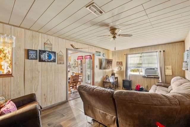 1753 Vz County Road 2414, Canton, TX 75103