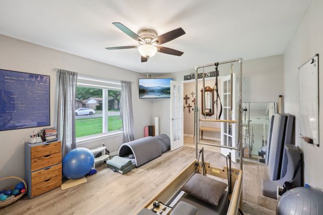 1208 Storyglen Street, Irving, TX 75062