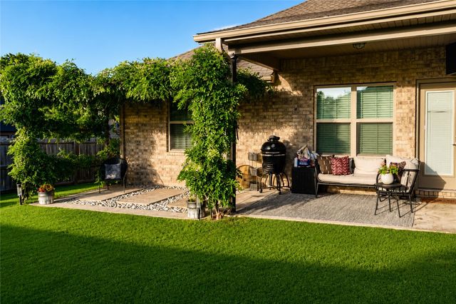 1687 S Harding Place, Fayetteville, AR 72701