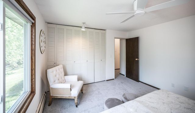 10301 Cedar Lake Road 320, Minnetonka, MN 55305