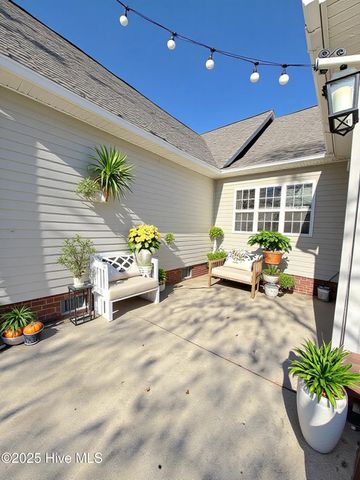 3156 Juniper Branch Drive, Grimesland, NC 27837