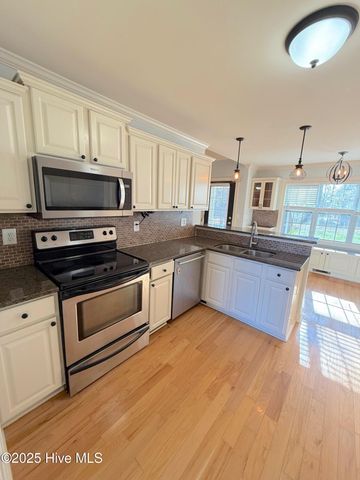 3156 Juniper Branch Drive, Grimesland, NC 27837