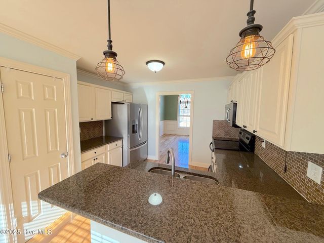 3156 Juniper Branch Drive, Grimesland, NC 27837