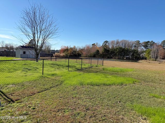 3156 Juniper Branch Drive, Grimesland, NC 27837