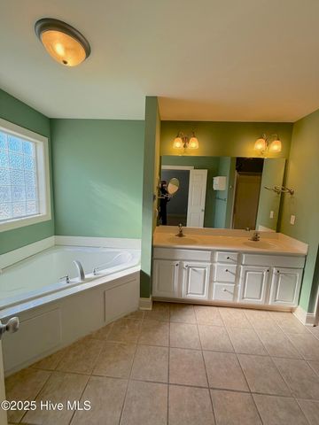 3156 Juniper Branch Drive, Grimesland, NC 27837