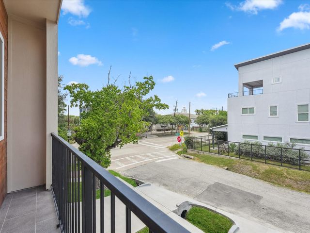 3510 Saltus Street, Houston, TX 77003