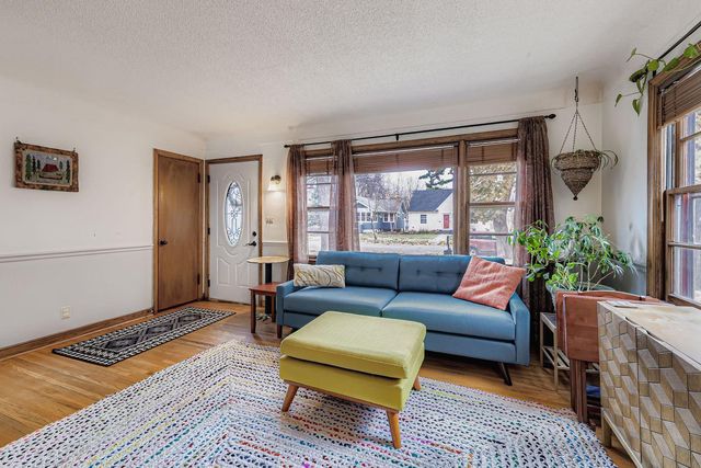 4416 30th Avenue S, Minneapolis, MN 55406