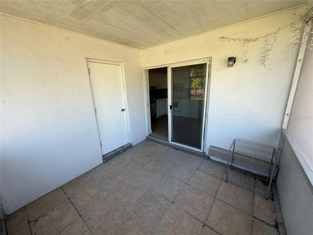 Image 11 of property listing at 4100 NW 39TH AVENUE, Fort Lauderdale, FL 33309