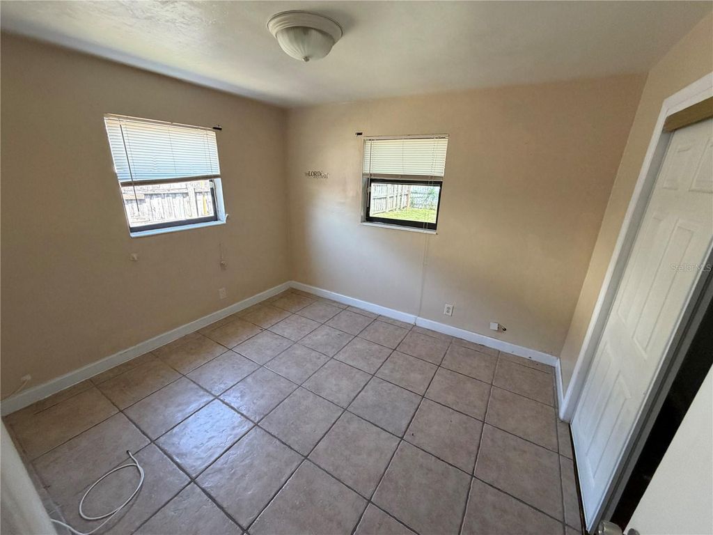 Image 15 of property listing at 4100 NW 39TH AVENUE, Fort Lauderdale, FL 33309