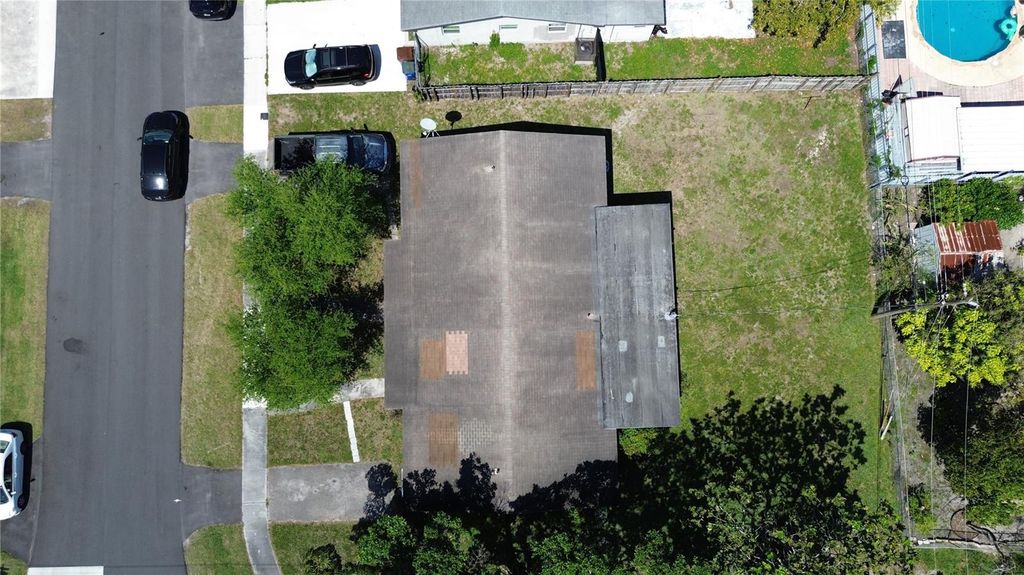 Image 19 of property listing at 4100 NW 39TH AVENUE, Fort Lauderdale, FL 33309