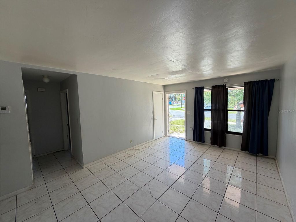 Image 20 of property listing at 4100 NW 39TH AVENUE, Fort Lauderdale, FL 33309