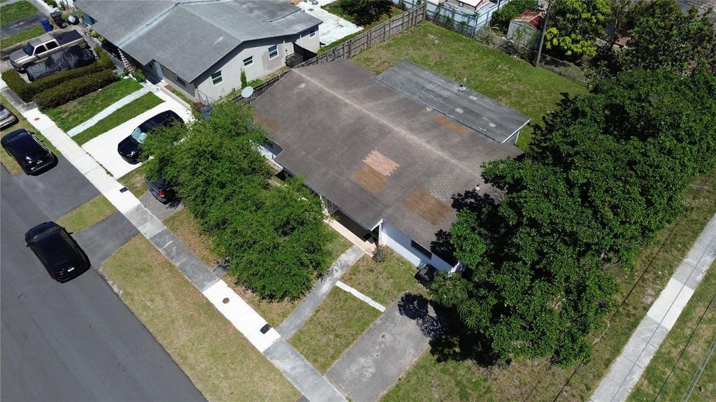 Image 28 of property listing at 4100 NW 39TH AVENUE, Fort Lauderdale, FL 33309