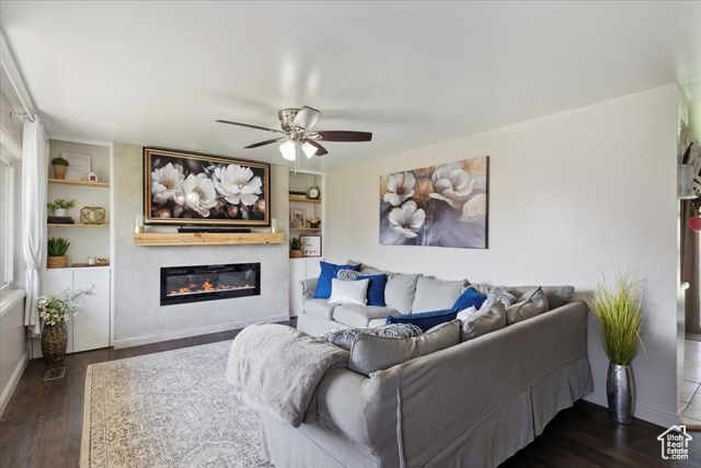 4533 S 2075 W, Roy, UT 84067