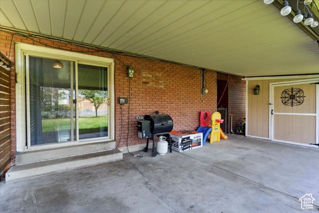 4533 S 2075 W, Roy, UT 84067