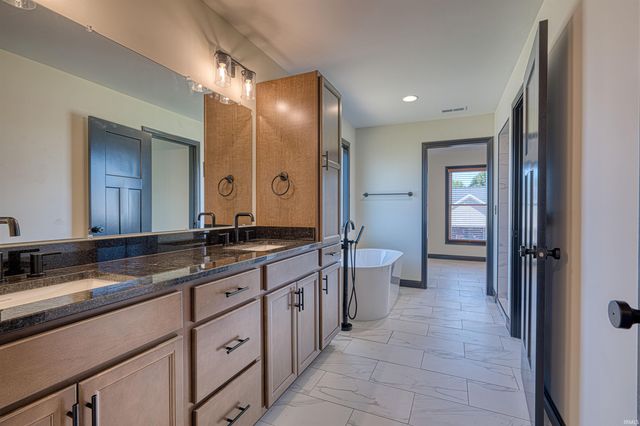 312 SUNSET Drive, Mount Vernon, IN 47620