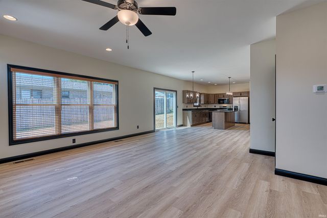 312 SUNSET Drive, Mount Vernon, IN 47620