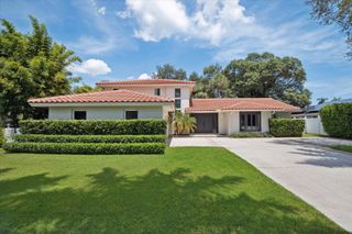 701 Carriage Hill Ln, Boca Raton, FL 33486