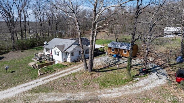 345 Robin Lane, St Clair, MO 63077