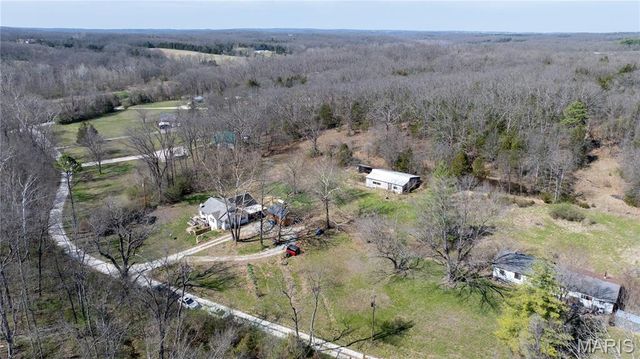 345 Robin Lane, St Clair, MO 63077