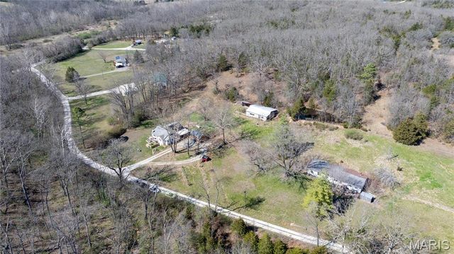 345 Robin Lane, St Clair, MO 63077