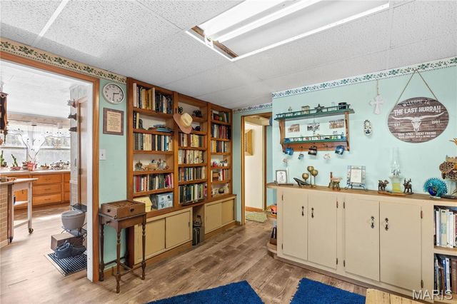 345 Robin Lane, St Clair, MO 63077