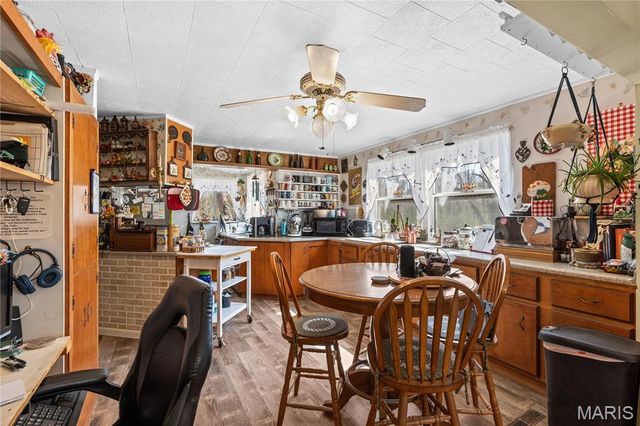 345 Robin Lane, St Clair, MO 63077