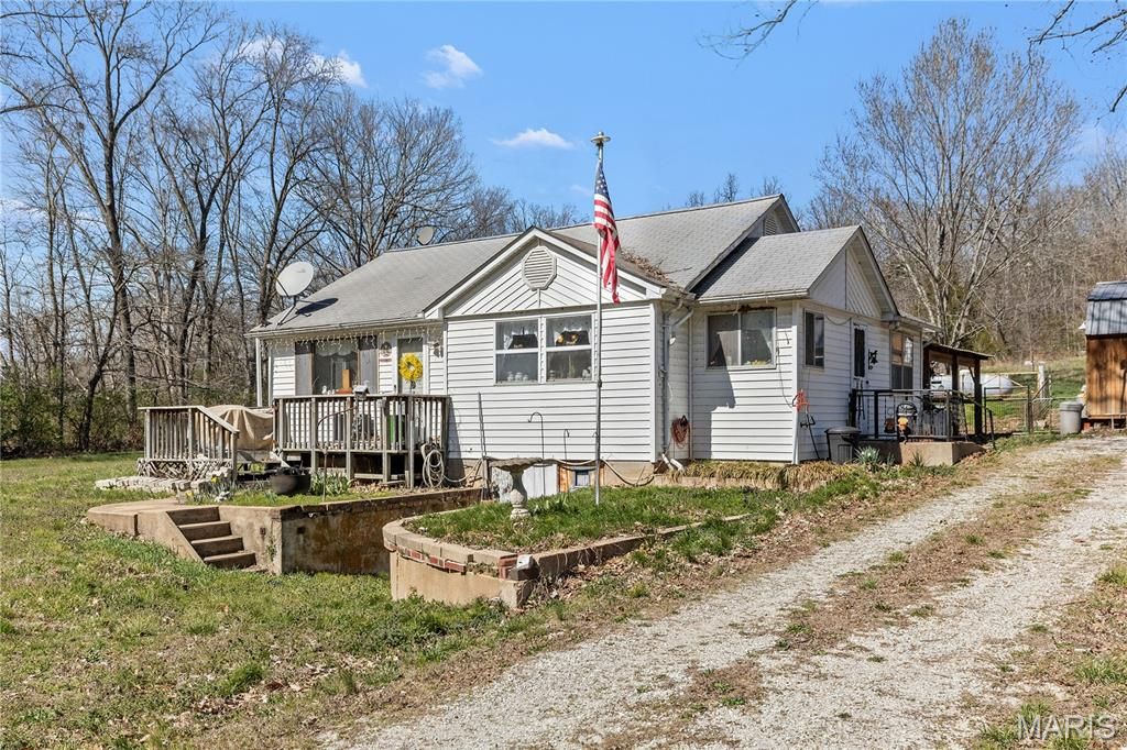 345 Robin Lane, St Clair, MO 63077