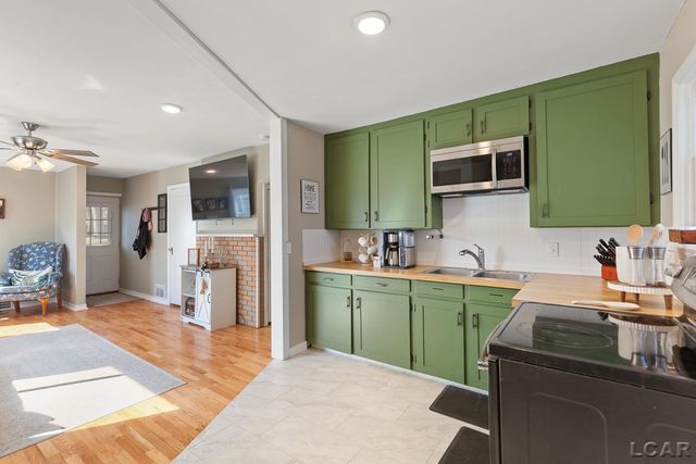 218 Greenly Street, Adrian, MI 49221