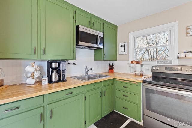 218 Greenly Street, Adrian, MI 49221