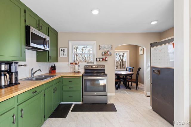 218 Greenly Street, Adrian, MI 49221