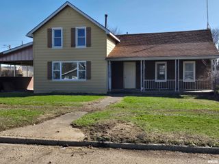 637 S 3RD Avenue, Canton, IL 61520