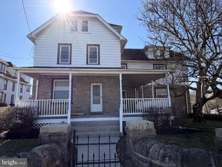 124 W BUTLER AVE #B, Ambler, PA 19002