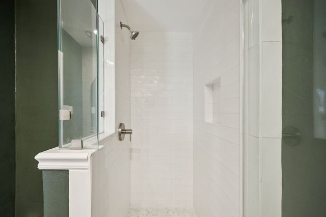 6976 Walling Lane, Dallas, TX 75231