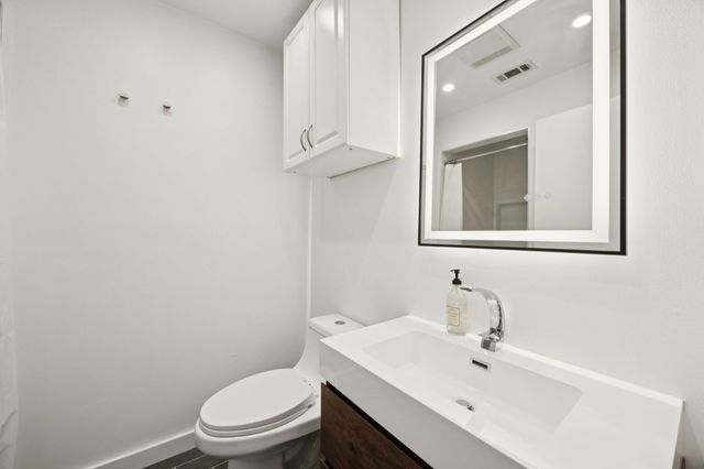 6976 Walling Lane, Dallas, TX 75231