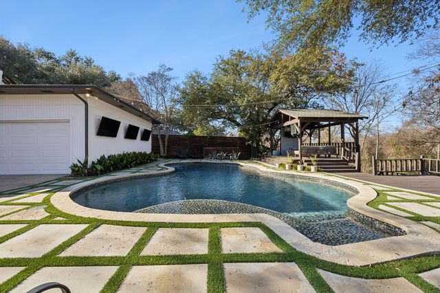 6976 Walling Lane, Dallas, TX 75231