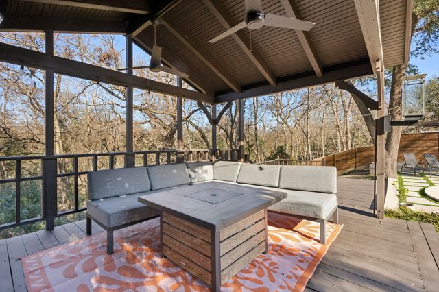 6976 Walling Lane, Dallas, TX 75231