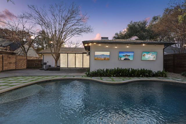 6976 Walling Lane, Dallas, TX 75231